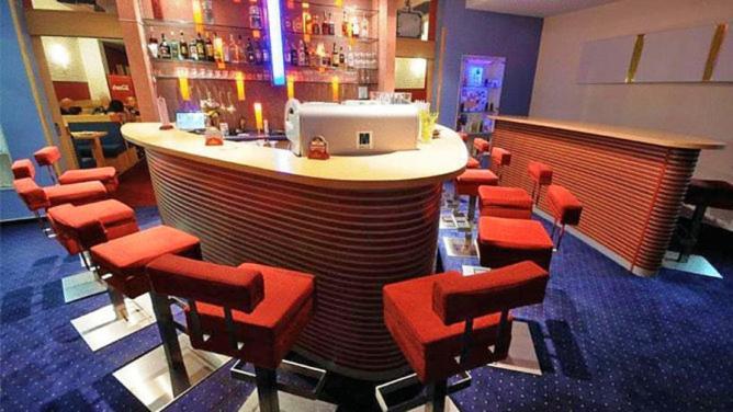 斯洛文康福酒店 耶塞尼克 外观 照片
